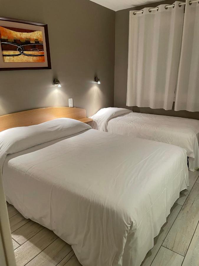 Au Tapis De Sable Hotel Saint-Cyr-sur-Mer Eksteriør billede