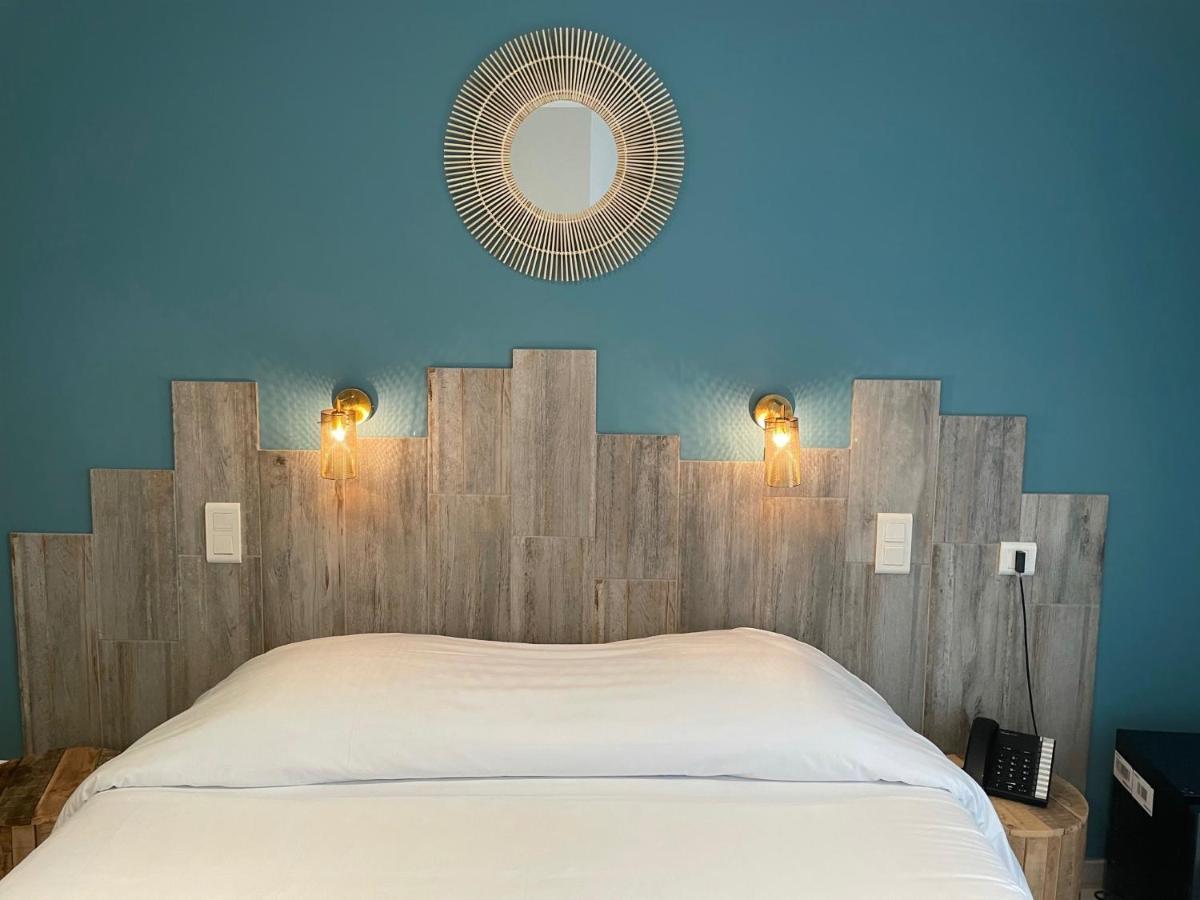 Au Tapis De Sable Hotel Saint-Cyr-sur-Mer Eksteriør billede