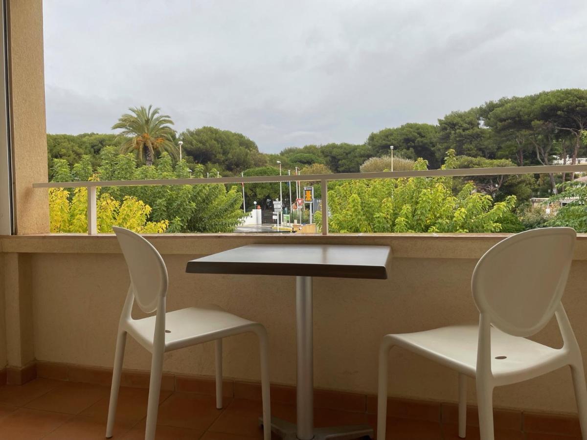 Au Tapis De Sable Hotel Saint-Cyr-sur-Mer Eksteriør billede